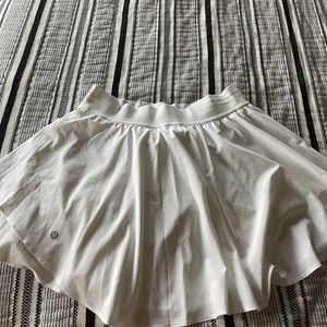 Lululemon white court rival skirt excellent amazing condition